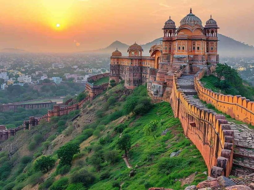Jaipur: Private Full-Day City Tour with Car and Guide - Why a private car makes Jaipur easier