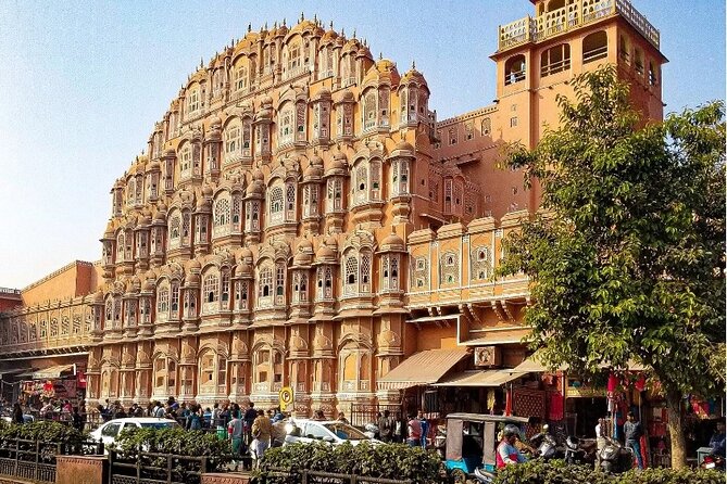 Jaipur Private Full-Day Sightseeing Tour by Tuk-Tuk with Pickup - Jantar Mantar’s giant instruments