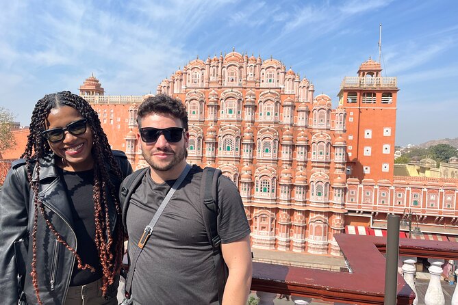 Jaipur Private Full Day Sightseeing Tour with Guide by Car - Hawa Mahal shows Jaipur at its most recognizable