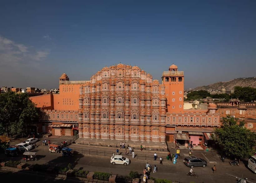 Jaipur: Private Full-Day Tour of the Heritage Pink City - Amber Fort, the day’s main event