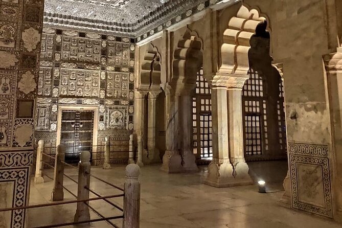 Jaipur: Private Guided Full Day tour Of Jaipur - Amber Fort: give the hilltop palace your best energy