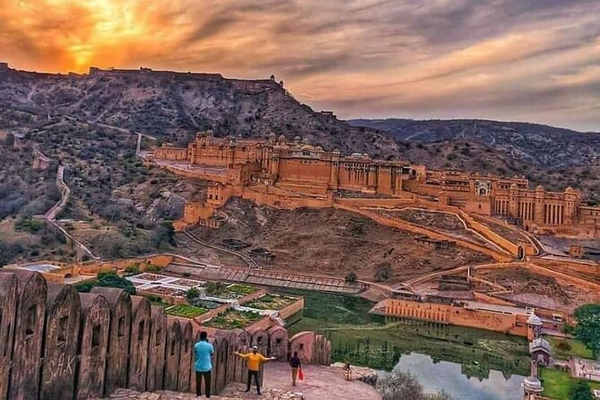 Jaipur: Private Guided Full Day tour Of Jaipur - Panna Meena ka Kund and Jagat Shiromani Temple