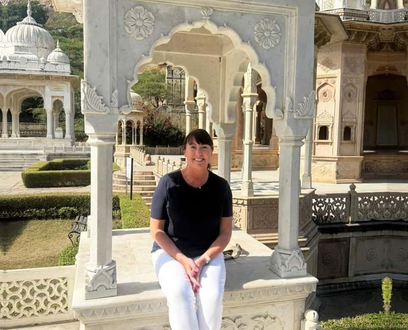 Jaipur: Private Half-Day Instagram Tour with Guide - Jal Mahal and the water view