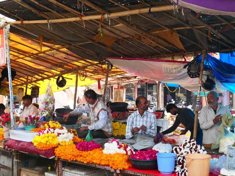 Jaipur: Private Shopping Tour with Block Printing Workshop - Printing your own fabric