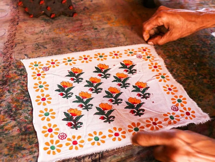Jaipur: Private Shopping Tour with Block Printing Workshop - Meeting the guide and choosing your transport