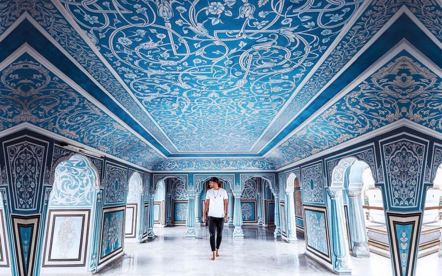 Jaipur: Private Tour for Instagram and Photography Lovers - Panna Meena Stepwell’s staircases do the work for you