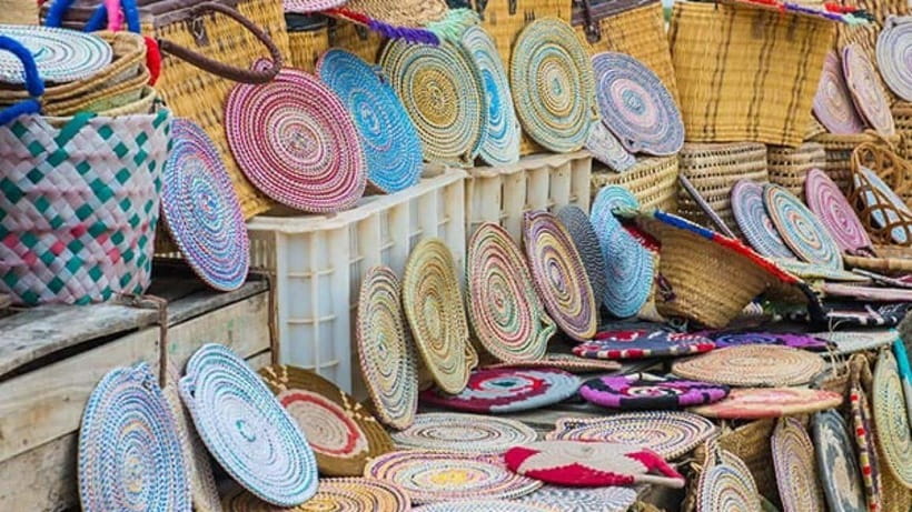 Jaipur Shopping: Jewelry, Fabrics, Rugs & Block Printing - Safety and comfort for solo shoppers