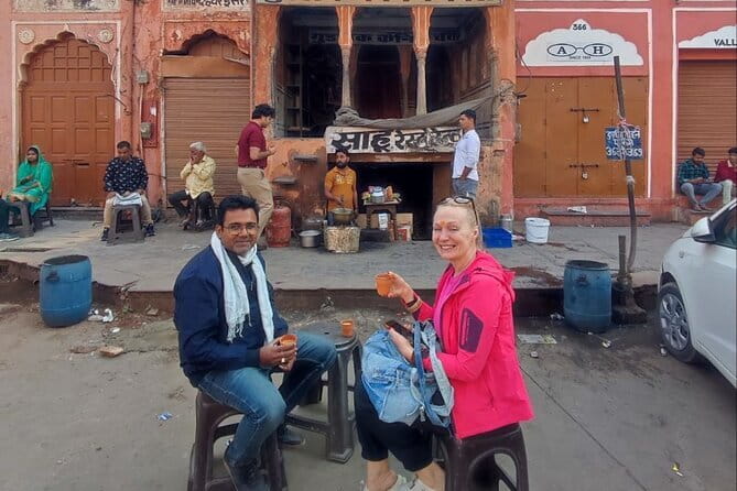 Jaipur: Shopping Tour•Food & Drink•City Sightseeing Tour Tuk-Tuk - City Palace takes the largest share of your time