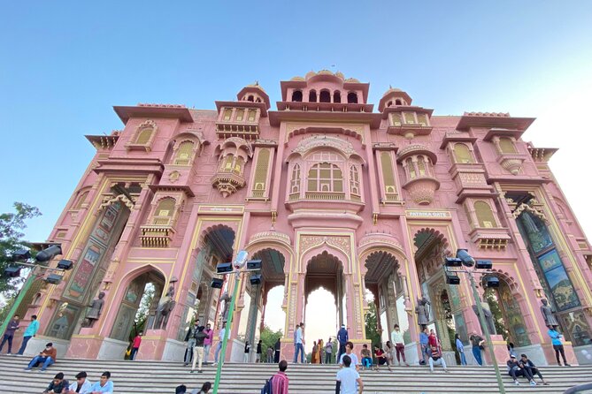 Jaipur: Shopping Tour with Blue Poetry & Printing Workshop & Rugs - What the private format means for you