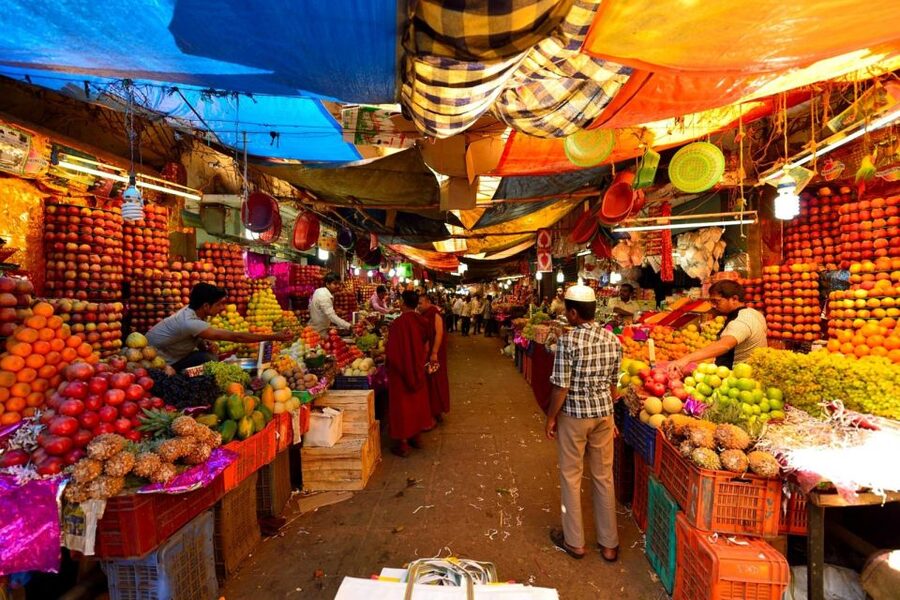 Jaipur Sightseeing by Tuk-Tuk: Temples, Palaces & Markets - Jantar Mantar and the science of the sky
