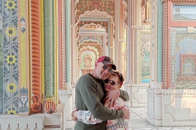 Jaipur Sightseeing & Shopping Tour by Private Car with Guide - Jal Mahal and the quick photo stop