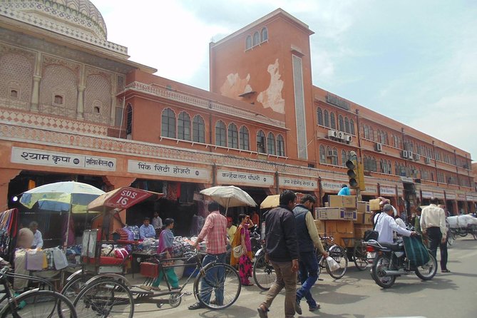 Jaipur Sightseeing & Shopping Tour by Private Car with Guide - Starting at Amber Fort outside Jaipur