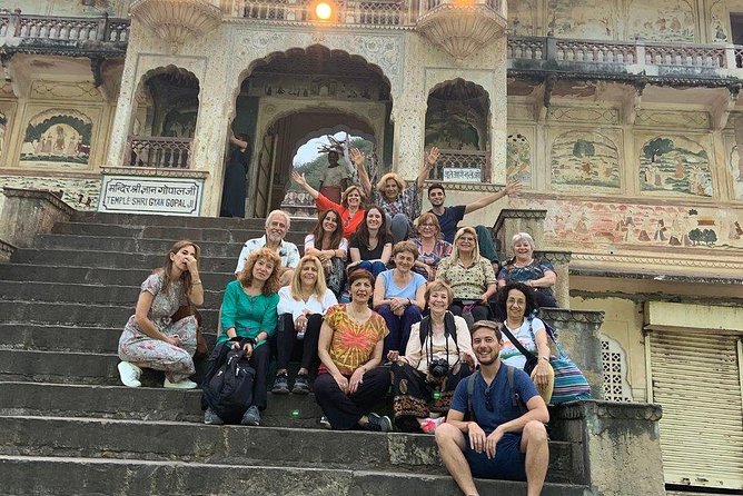 Jaipur Skip-the-Line Monuments Tour with Guide - Royal Gaitor’s carved marble memorials