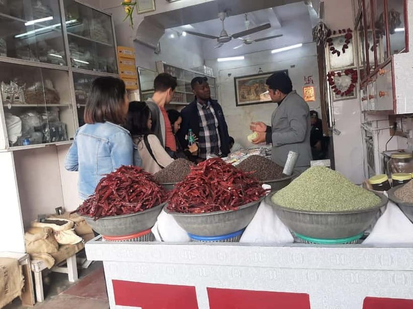 Jaipur: Spice Market and Street Food Walking Tour - The first tuk-tuk ride and Tripolia Gate