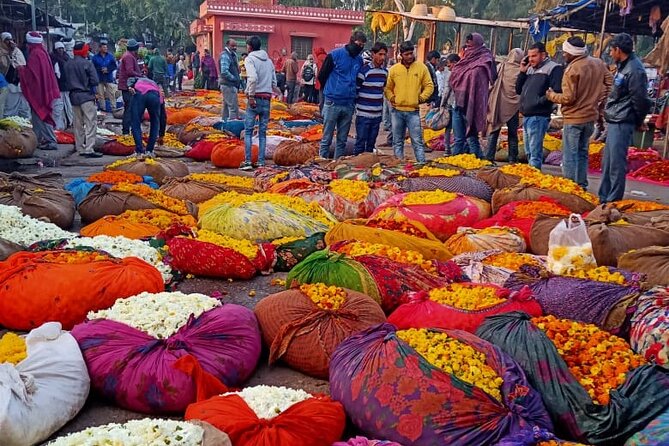 Jaipur Sunrise Tour with Morning Flower Market Walk - Hawa Mahal in the morning light