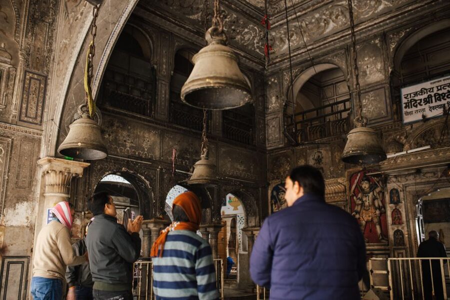 Jaipur: Temple Tour - Pink City shopping adds a practical finish