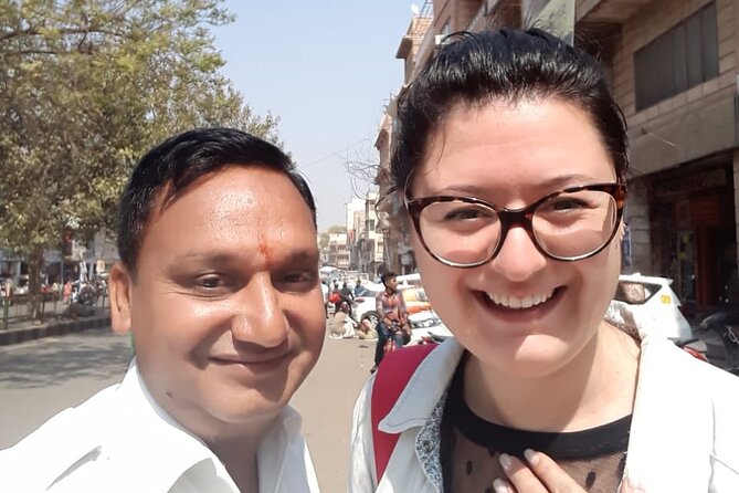 Jaipur to Udaipur Hotels drop: Private transfers with sightseeing - A road trip that doubles as a transfer