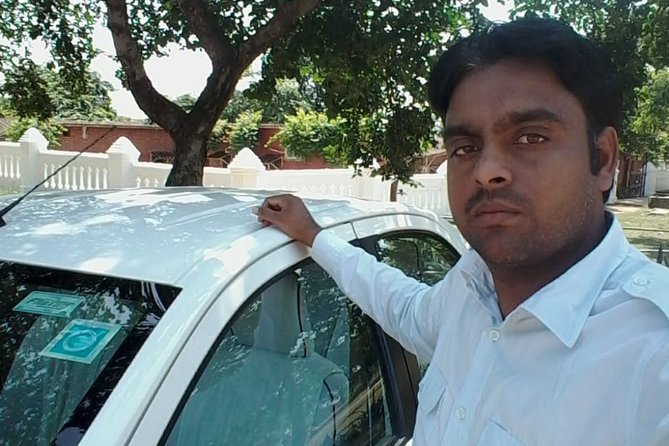 Jaipur to Udaipur Hotels drop: Private transfers with sightseeing - Door-to-door service saves effort at both ends
