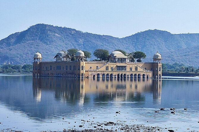 Jaipur Tuk Tuk Sightseeing Tour with Monkey Temple Sunset View - Reading the sky at Jantar Mantar