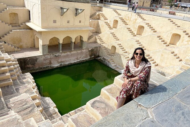 Jaipur Tuk Tuk Sightseeing Tour with Monkey Temple Sunset View - Two hours inside City Palace