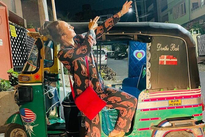 Jaipur Tuk-Tuk Tour with Flower Market Visit - Jaipur begins with flowers at Badi Chopad