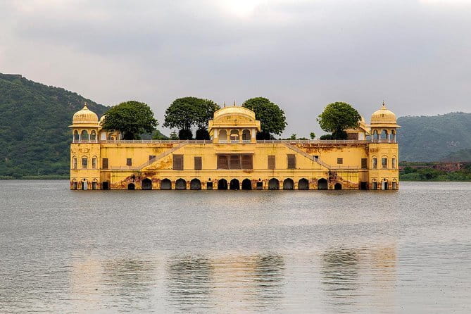 Jaipur Tuktuk Local Sightseeing Day Tour - Monkey Temple: a more unusual final stop