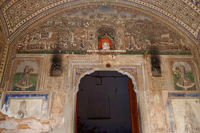 Jaipur@Twilight Guided Heritage City walk tour with Food Tasting - The e-rickshaw ride to Albert Hall Museum