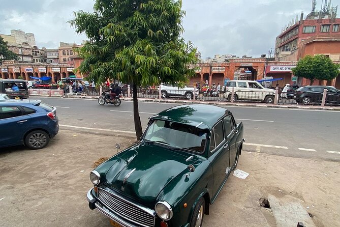 Jaipur walking tour. - Johri Bazaar and the city of craftsmen