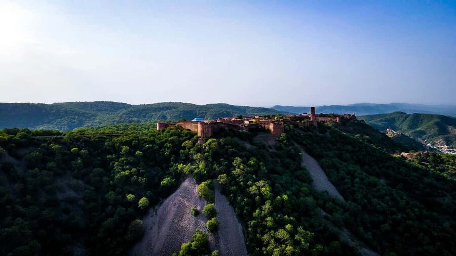 Jhalana Leopard Safari Jaipur – Sunrise & Sunset Jeep Safari - Who will get the most from this safari