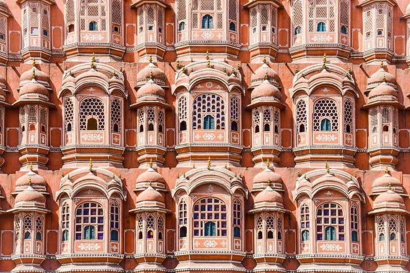 Local Jaipur city sightseeing with options - Why a private Jaipur tour helps