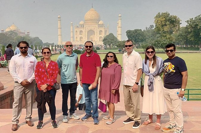 Luxury Same Day Taj Mahal tour From Delhi - All Inclusive - The guide can make or break the day