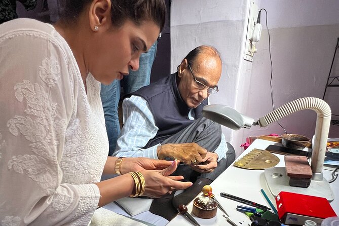 Meenakari Enamelling Experience on Silver Jewellery in Jaipur - Timing, transport, and practical planning