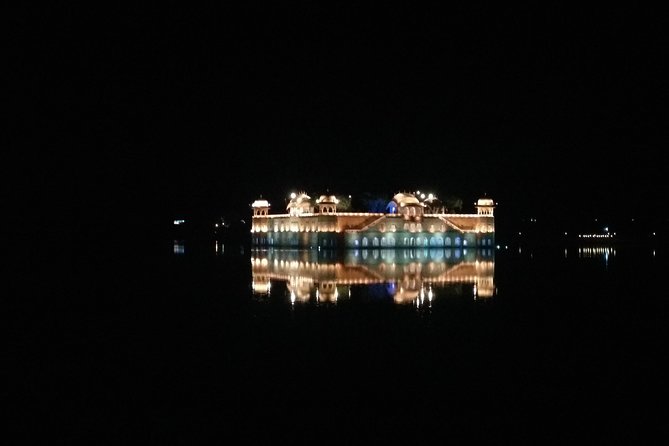 Night Tour in Open Jeep - Amber Fort and the evening sound-and-light show