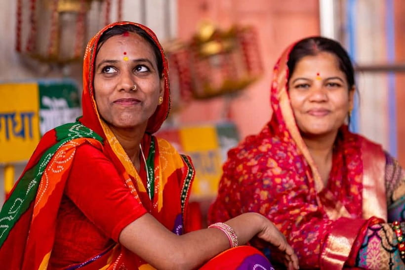 Pink City Walking Tour With Us ( A Haritage Walk in Jaipur) - Flower Market and Jaipur’s ceremonial side