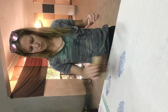 Print your own fabric - How the dyes become part of the lesson