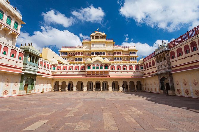 Private Cab for Full day Sightseeing in Jaipur - Jal Mahal: a short stop at the Man Sagar Lake