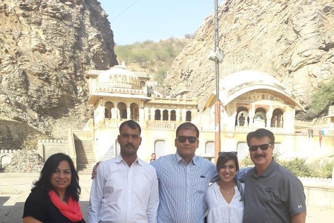Private Customized Two Day Tour by Holymont Tours - Day two: museums, temples, and the Pink City