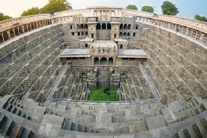 Private Day Trip to Abhaneri Stepwell & Monkey Temple from Jaipur - Galtaji’s temples, tanks, springs, and monkeys
