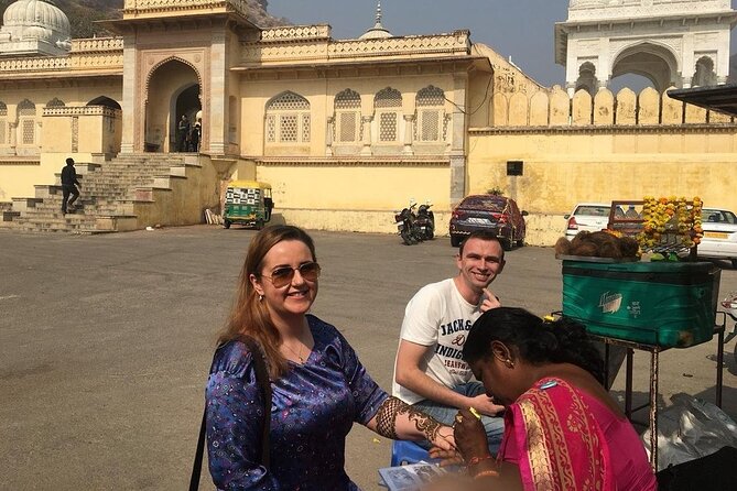 Private Full-Day Sightseeing Tour of Jaipur’s Heritage by Car - Amber Fort: the day’s main monument