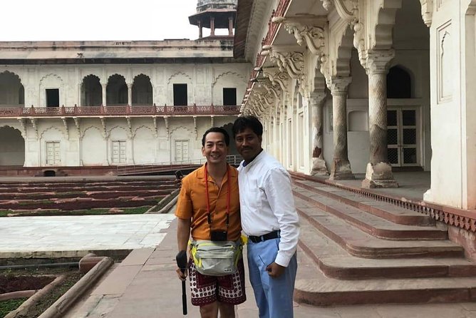 Private Full-Day Tour to Jaipur with Licensed Guide - Amber Palace: Give the Hilltop Fort Two Hours