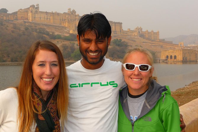 Private Guided Sightseeing Tour of Jaipur Highlights - Hawa Mahal and the face of old Jaipur