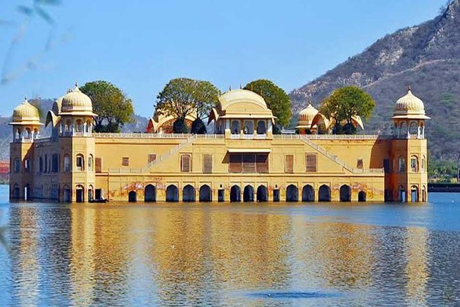 Private Jaipur Day Tour with Driver and Guide- All Inclusive - Jal Mahal is a short photo stop