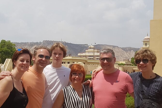 Private- Jaipur Full Day Guided Tour - Panna Meena ka Kund, a geometric start near Amber