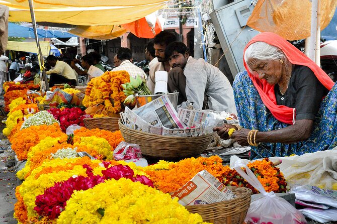 Private Jaipur Shopping Tour - Handicrafts, Textiles & Jewelry - Two hours in Johri Bazaar