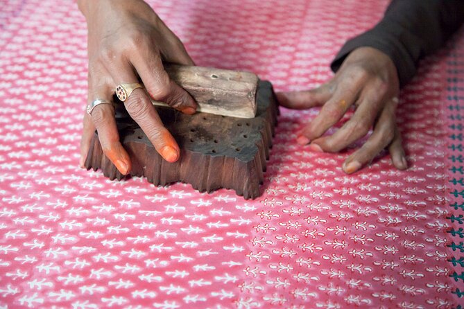 Private Jaipur Shopping Tour - Handicrafts, Textiles & Jewelry - Heritage Textiles for pashmina and home goods