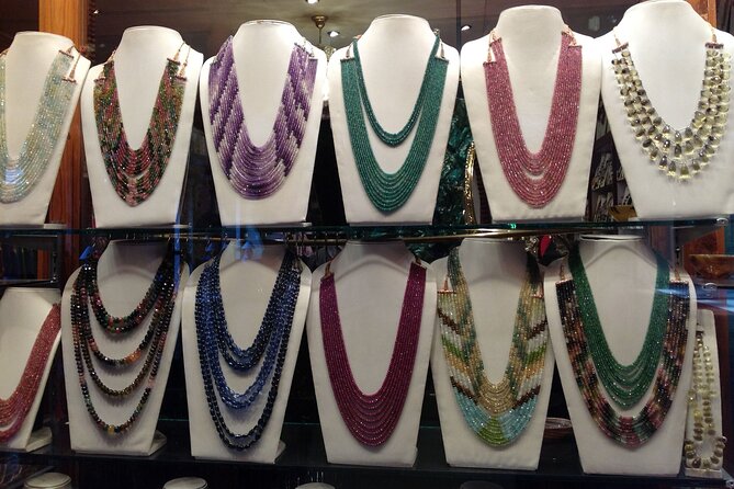 Private Jaipur Shopping Tour - Handicrafts, Textiles & Jewelry - Bapu Bazar for easy gifts and market variety