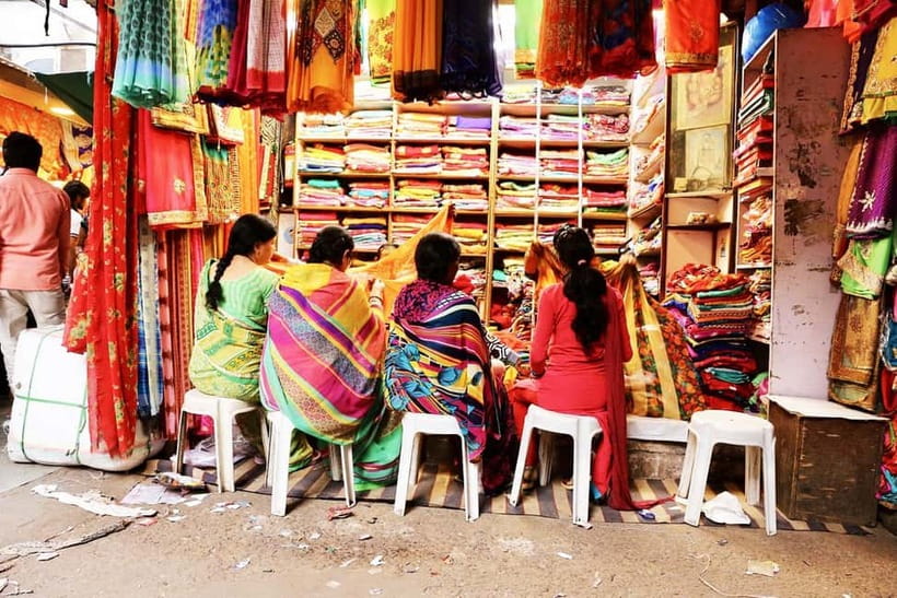 Private: Jaipur Shopping Tour with Pickup - Four hours of shopping and walking