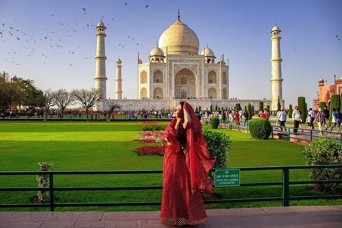 Private Jaipur Sightseeing Tour with Car and Guide - Two hours in Amer brings the grand scale