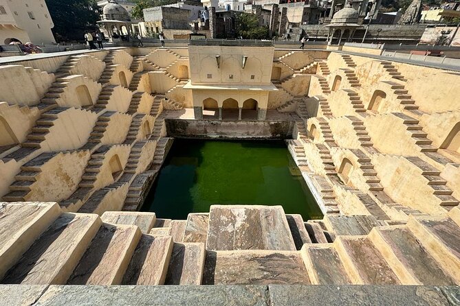 Private Jaipur Tour with Guide & All Entry Tickets - Jantar Mantar and the giant stone sundial