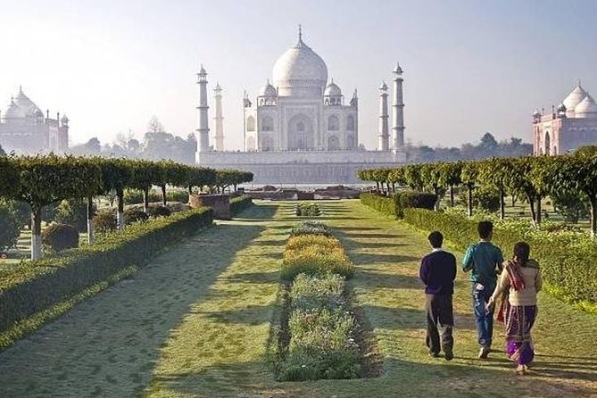 Private Same-Day Taj Mahal & Agra Fort Tour from Jaipur by Car - Private transport makes the long road easier